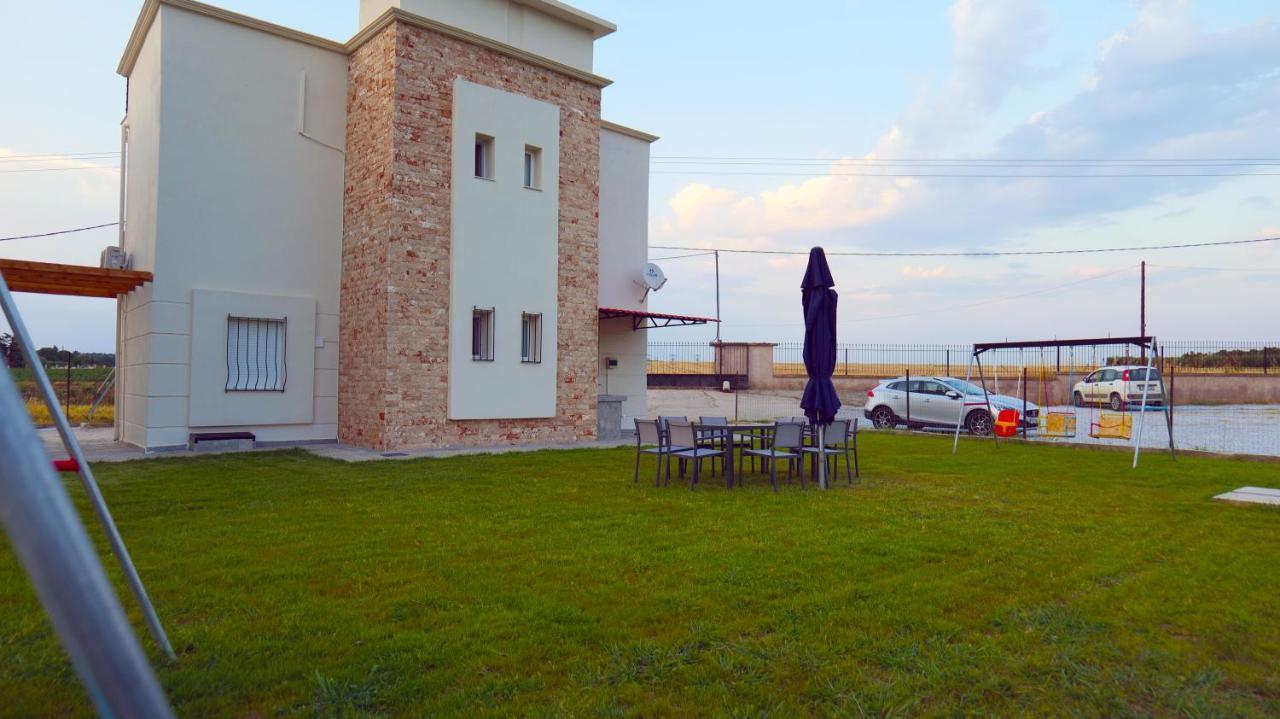 Mythic Villas Epanomi Exteriör bild